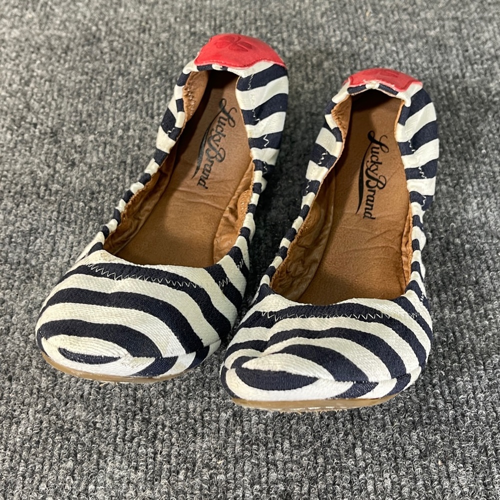 * * Lucky Brand Erin Women's  Ballet Flats shoes Sz 6.5B